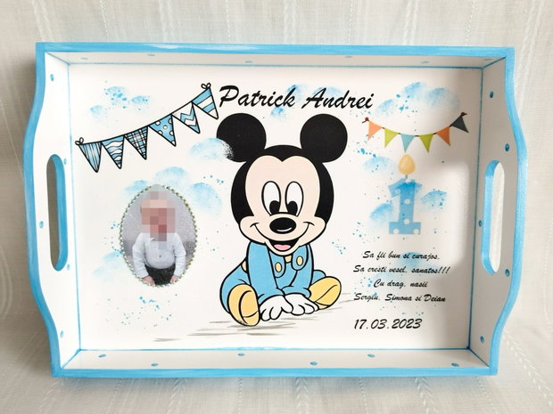 Tavita de mot baietel cu Mickey