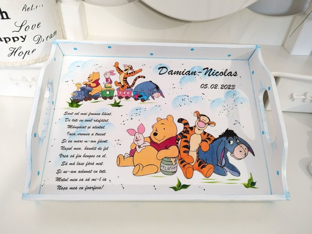 Tavita de mot baietel cu prietenii lui Pooh