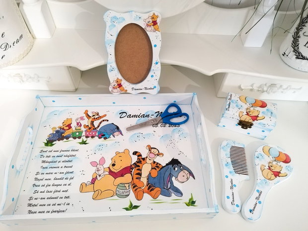 Tavita de mot baietel cu prietenii lui Pooh