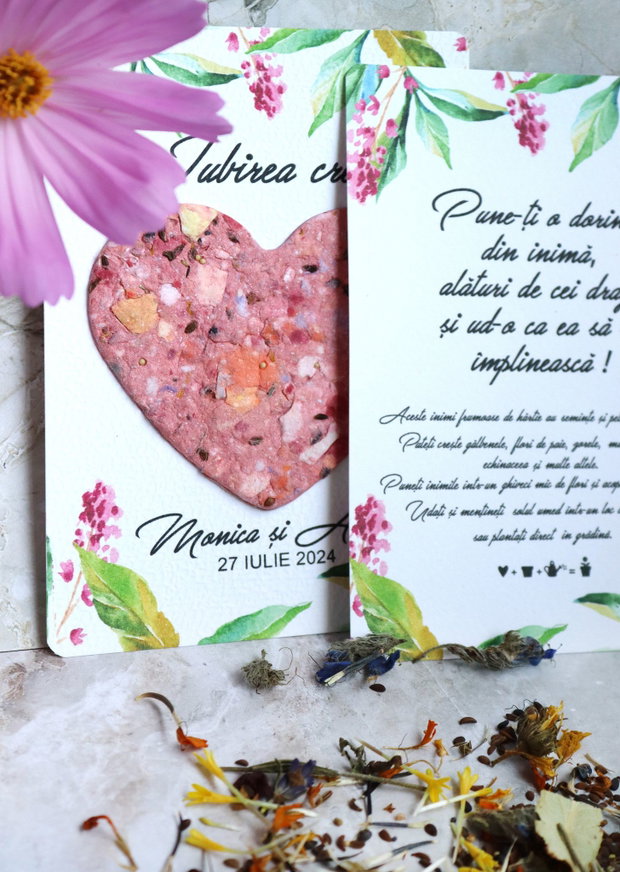 Marturii plantabile - inima - hartie manuala plantabila cu seminte si petale de flori