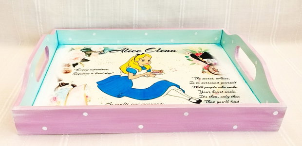 Tavita de mot fetita cu Alice