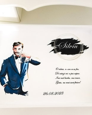 Tavita pentru mire cu tema mire cu paharul în mână