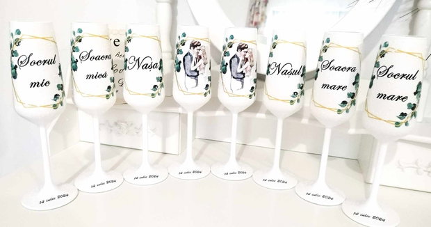 Pahare de nunta personalizate pentru miri, nași, părinți