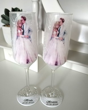 Pahare de nunta personalizate cu două perechi de nași