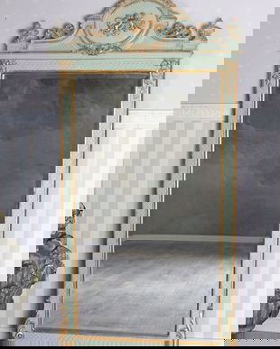 Oglinda monumentala verde deschis cu cu decoratiuni aurii