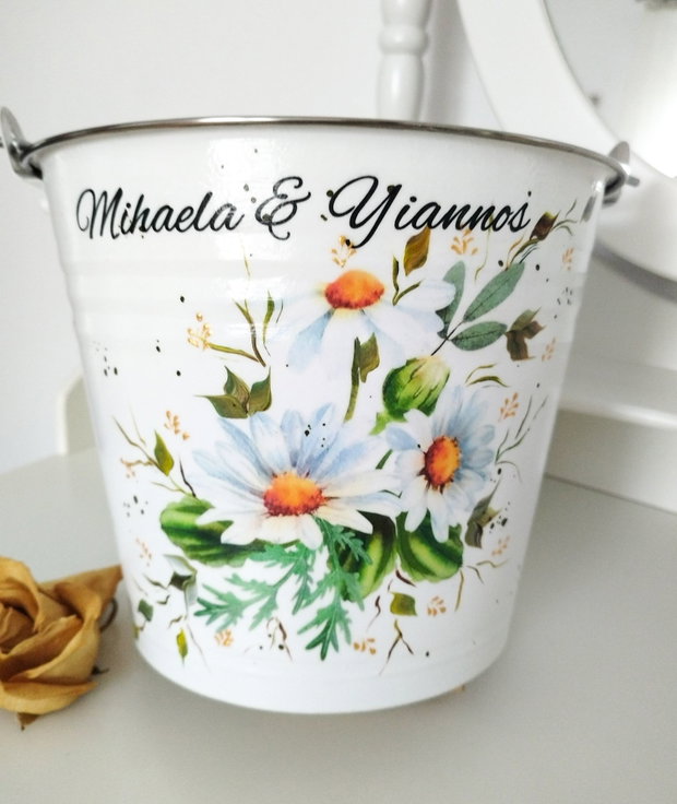 Galeata pentru mireasa cu margarete