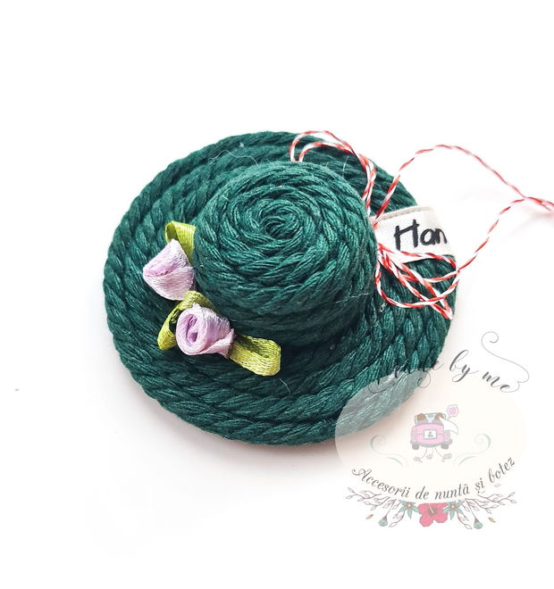 Martisor palarie verde padure