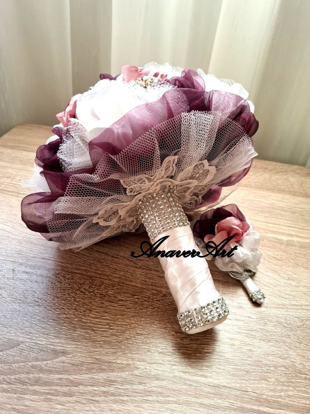 Buchet de mireasa cu cocarda mire