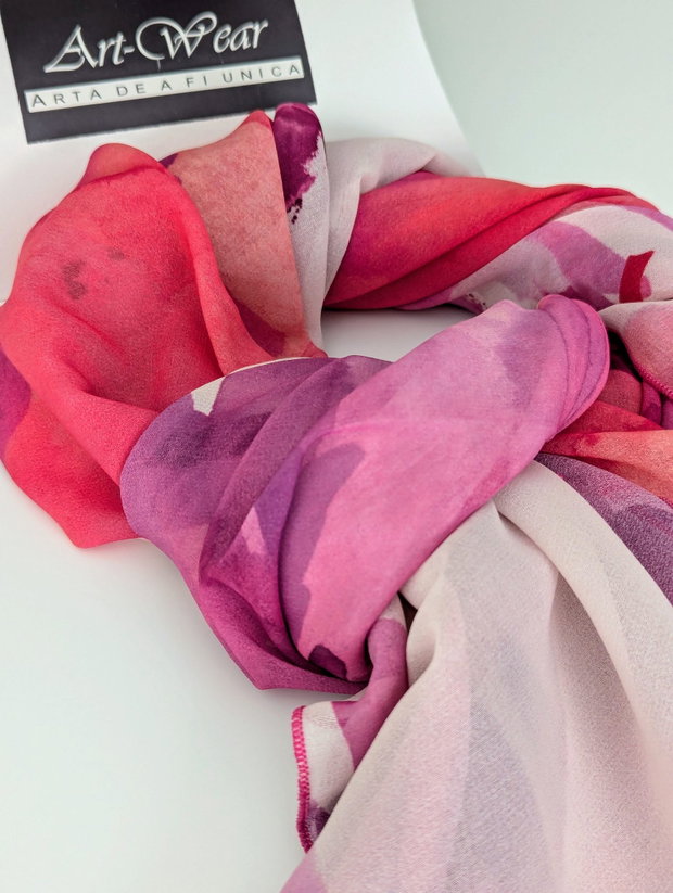 Eșarfa SPLASHES OF MAGENTA COLOUR