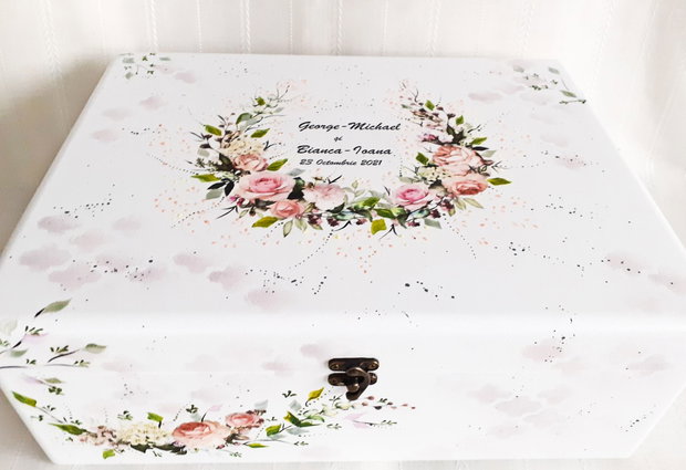 Cutie de trusou pentru mireasa cu trandafiri