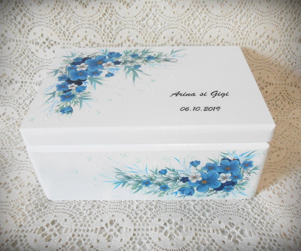 Cutie de trusou pentru mireasa cu flori albastre