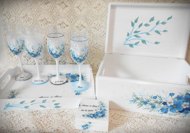Cutie de trusou pentru mireasa cu flori albastre
