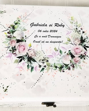 Cutie de trusou pentru mireasa cu trandafiri