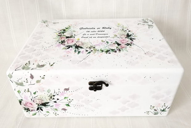 Cutie de trusou pentru mireasa cu trandafiri