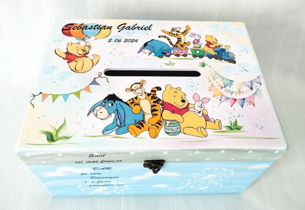 Cutie de dar pentru botez cu Pooh și prietenii săi