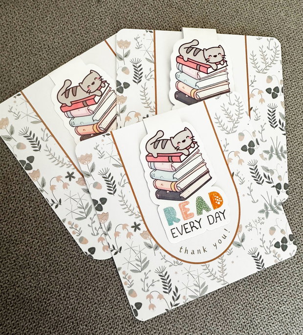 Semn de carte magnetic