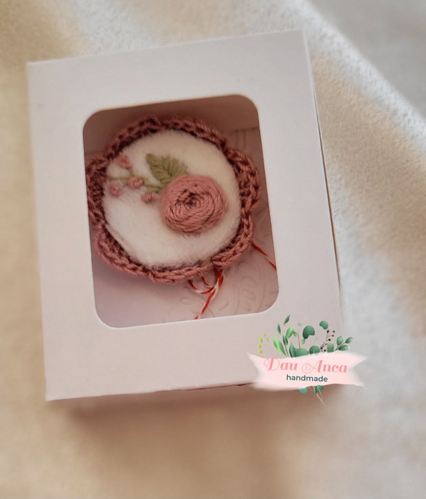 Martisor brodat