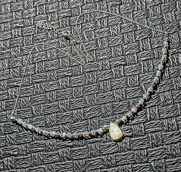 Rezervat Colier argint opal de foc etiopian brioleta fancy lant argint minimalist boho chic trendy