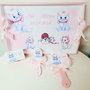 Set mot/turta cu 4 accesorii cu pisica Marie