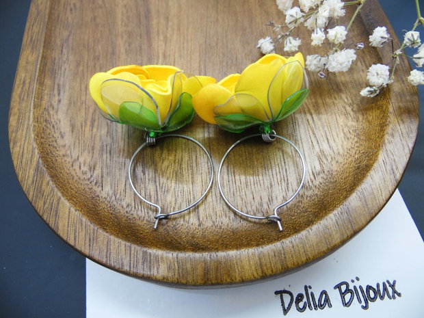 Cercei Statement Handmade Flori Foamiran și Sticlă Reciclată (cod1154)