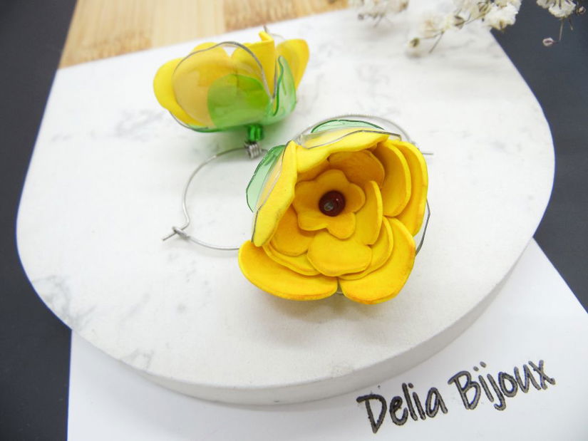 Cercei Statement Handmade Flori Foamiran și Sticlă Reciclată (cod1154)