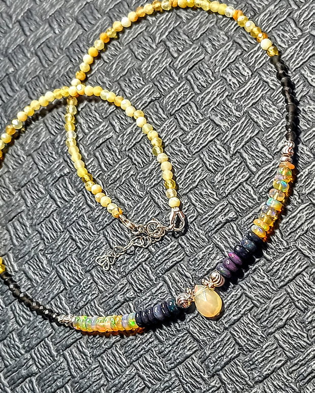 Colier argint opal de foc etiopian negru galben piatra lunii neagra opal galben minimalist boho chic trendy cadou - Transport gratuit