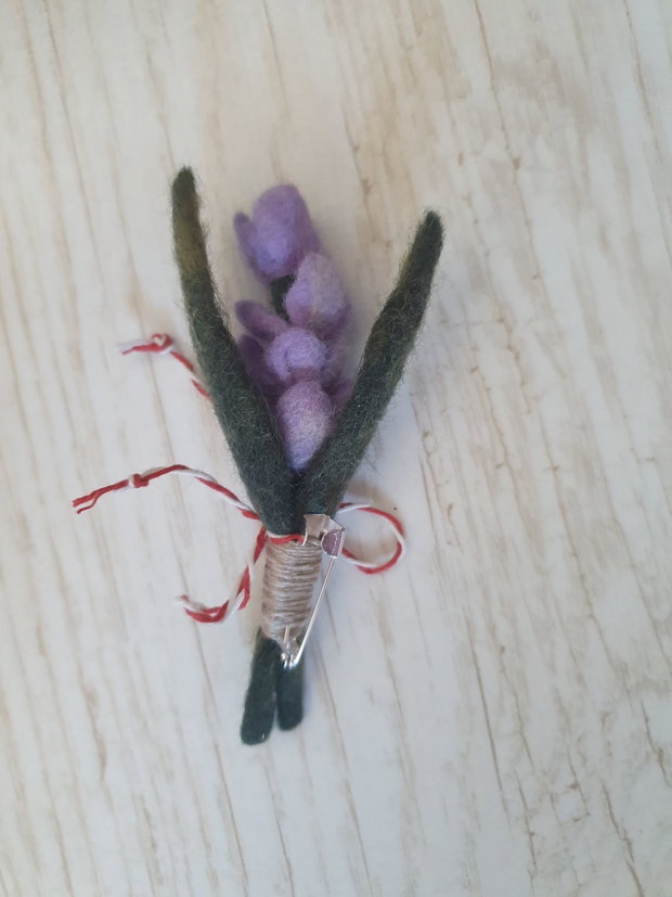 Brosa lavanda