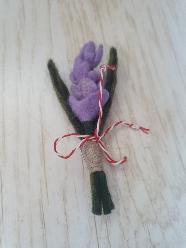 Brosa lavanda
