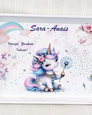 Tavita de mot fetita cu unicorn