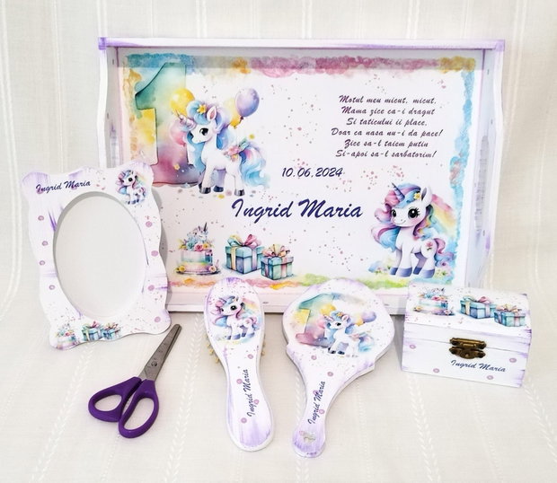 Tavita de mot fetita cu unicorn