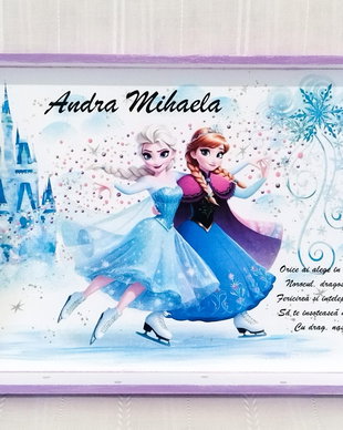 Tavita de mot fetita cu prințesele din Frozen