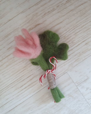 Brosa martisor trifoi