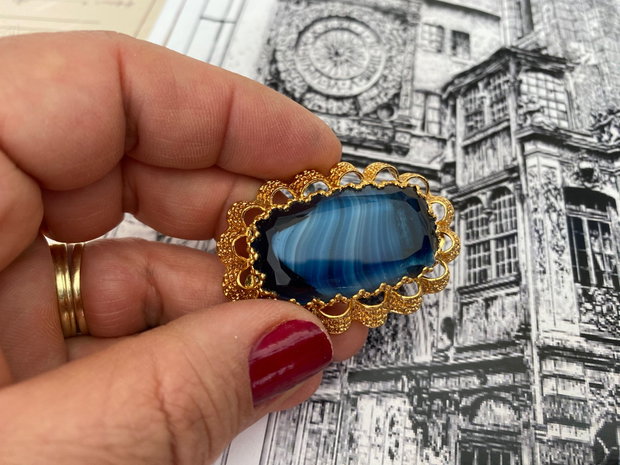 Brosa decorativa cu piatra albastra・Brosa vintage filigranata・Brosa fabuloasa