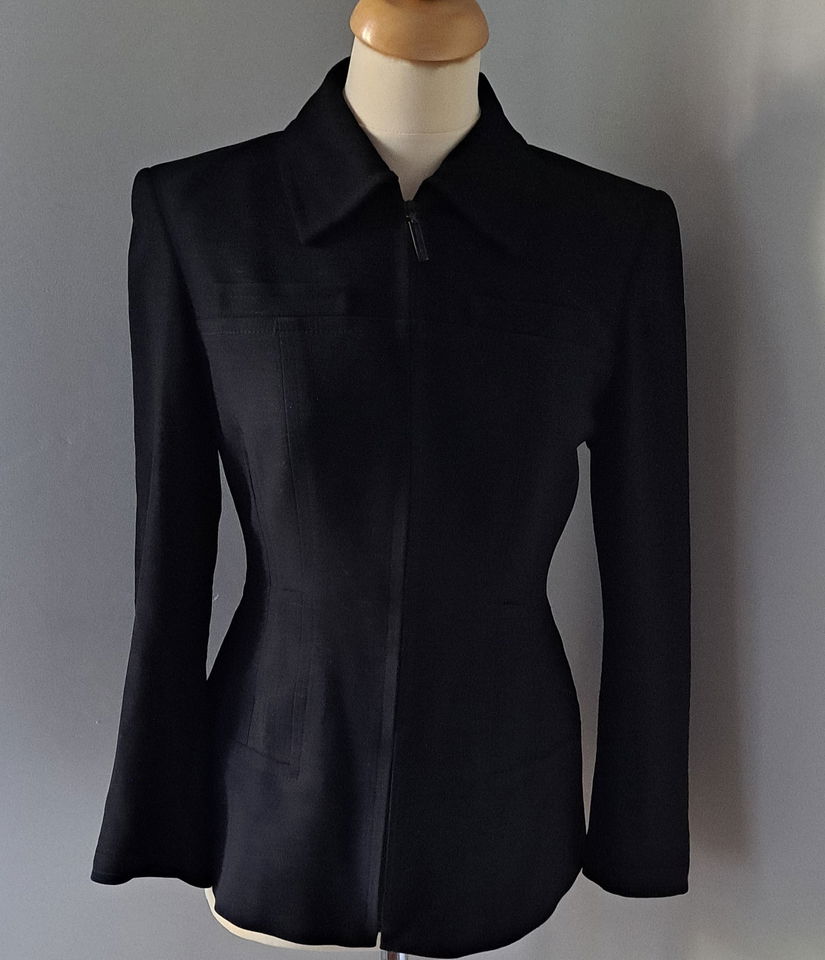 Escada blazer negru