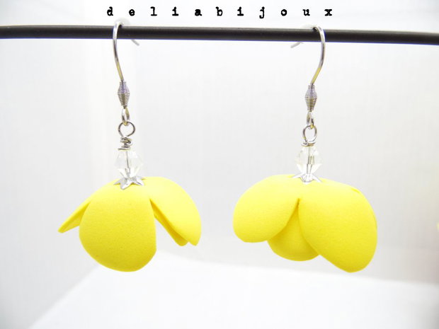 Cercei Handmade din Foamiran cu Flori și Mărgele (cod1156)