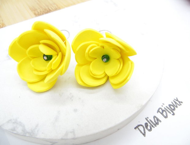 Cercei Handmade din Foamiran cu Flori și Mărgele (cod1156)