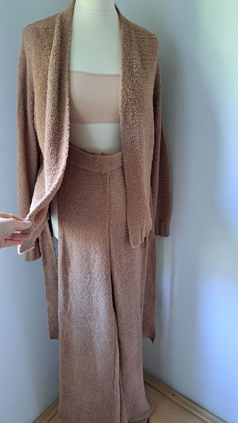 Na-Kd fluffy co-ord set cardigan si pantaloni