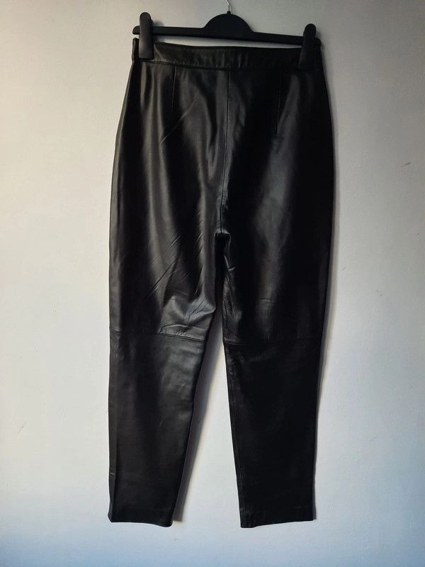 Pantaloni de dama negri de piele naturala