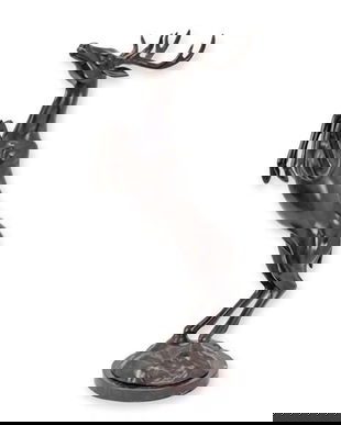 Cerb-statueta din bronz cu un soclu din marmura