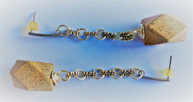 Cercei handmade din sarma,distantiere aliaj tibetan si jasp leopard