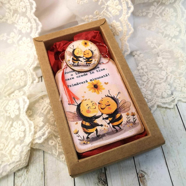 Set cadou pentru invatatoare/educatoare semn de carte si martisor