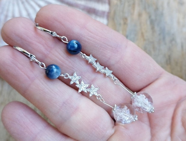 "Cerul iernii" - Cercei kyanite, cuart de gheata / argint 925 rodiat
