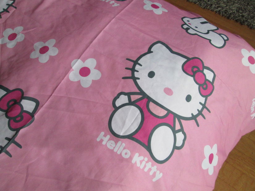 husa plapuma HelloKitty