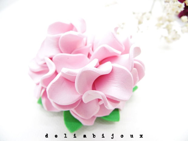 Brosa statement handmade unicat - Martisor - floare (cod1160)