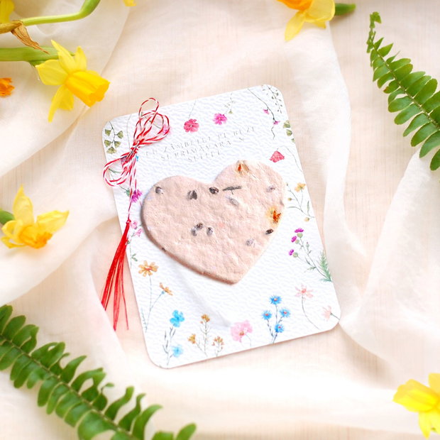 Martisor hartie plantabila - inima medie cu seminte si petale de flori