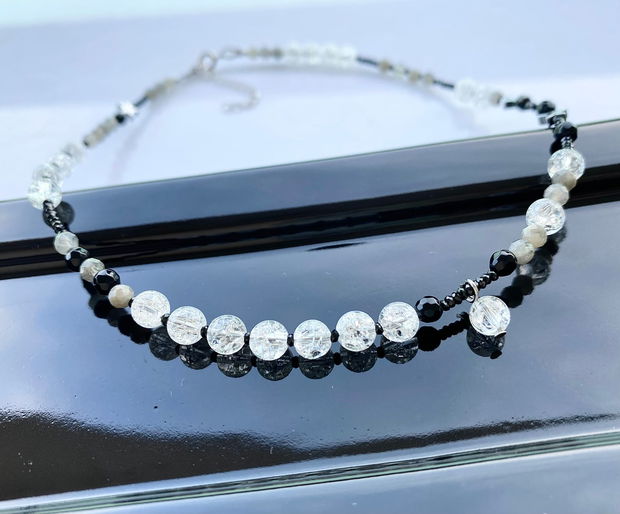 Colier din cristal stanca, spinel, onix, labradorit si jad