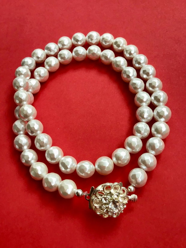 Colier CHOKER perle de Mallorca albe fatetate