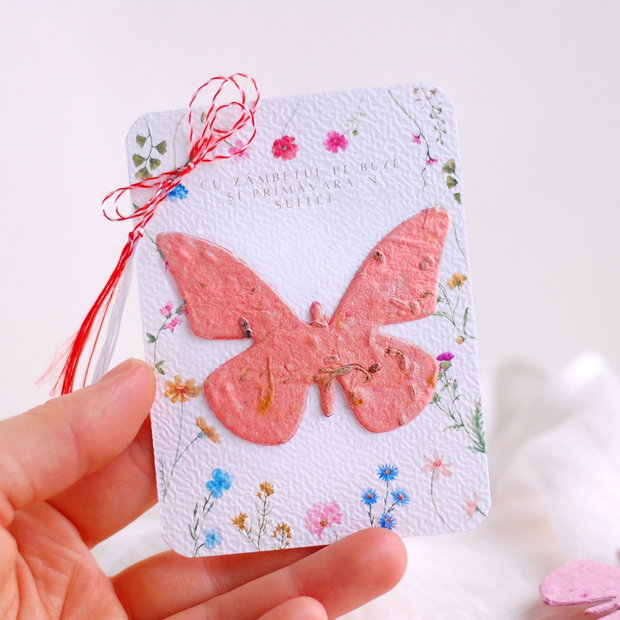 Martisor hartie plantabila - fluture cu seminte si petale de flori