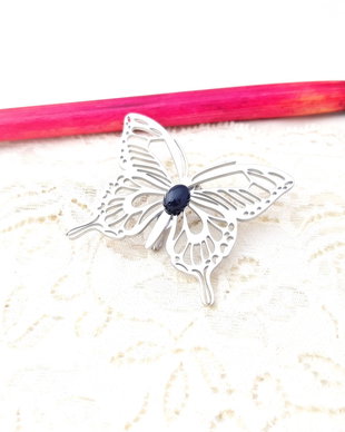 Brosa fluture cu onix