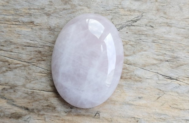 Cabochon cuart roz, 40x30x7 mm